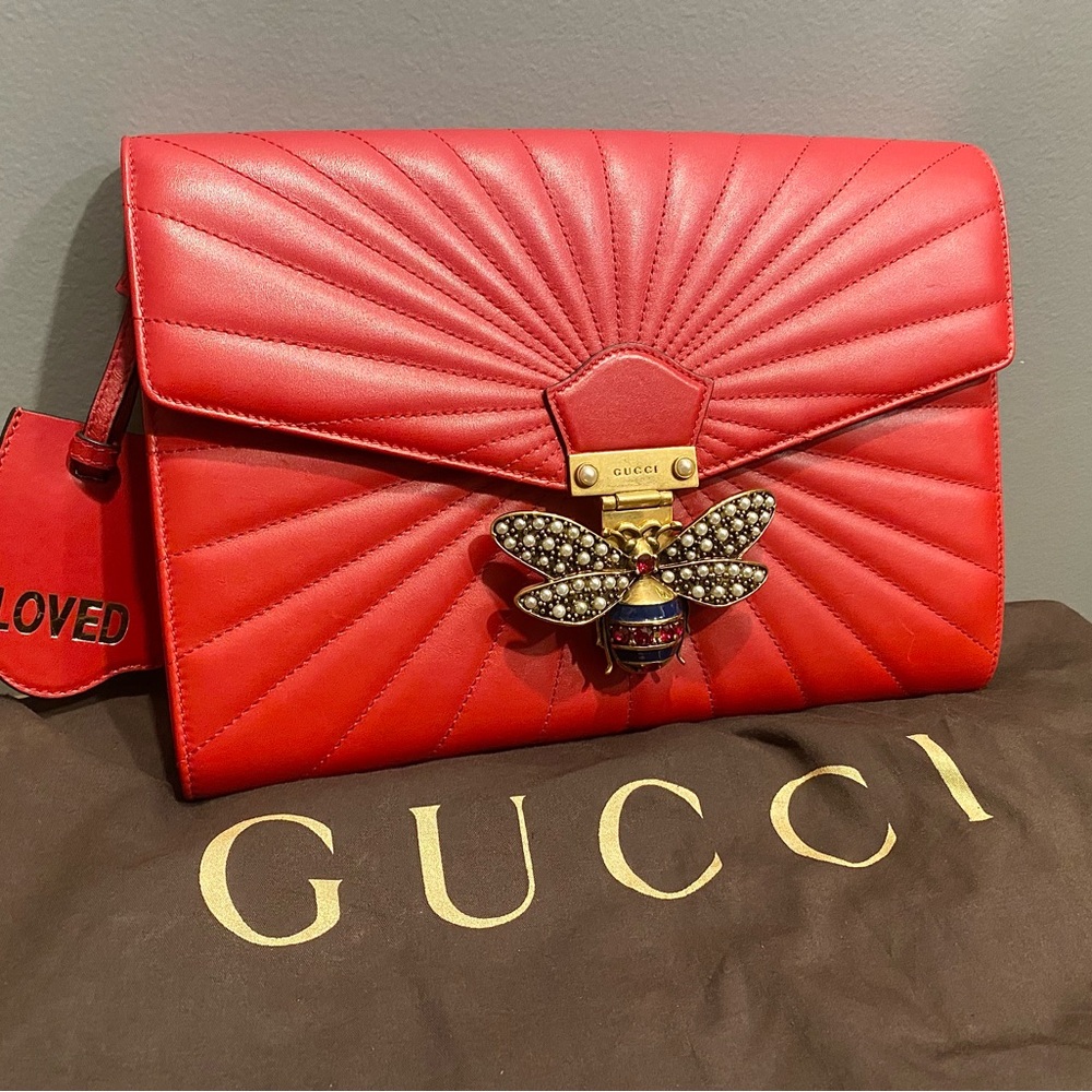 Gucci Calfskin Queen Margaret Clutch in Red